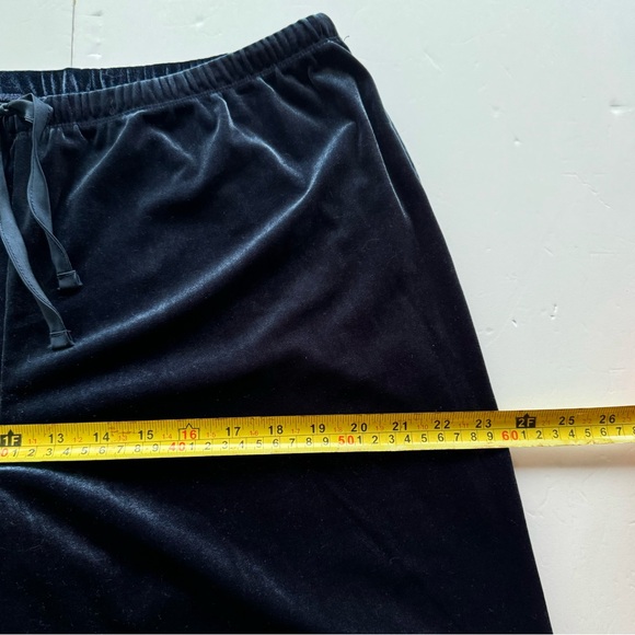 Lauren Ralph Lauren Navy Velvet 2 Pc. Pajama Set, Size Large - Picture 10 of 13